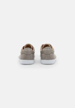 ESPRIT Baskets Basses - Grey 11 ESPRIT Baskets Basses - Grey -Chaussures Soldes 0e857857db474fdfbb32057e9430fd46