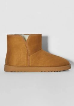 BERSHKA Bottes De Neige - Camel -Chaussures Soldes 0f16790326254a98a6cadd7ebb24e15d