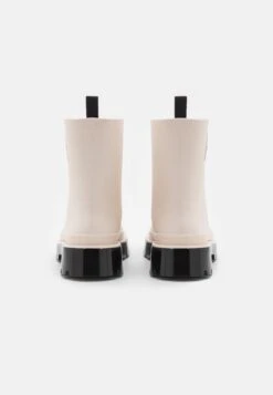 Hugo Jin Rain Bootie - Bottes En Caoutchouc - Open White 12 Hugo Jin Rain Bootie - Bottes En Caoutchouc - Open White -Chaussures Soldes 11961a8b73664f0b9722c6708fdca911