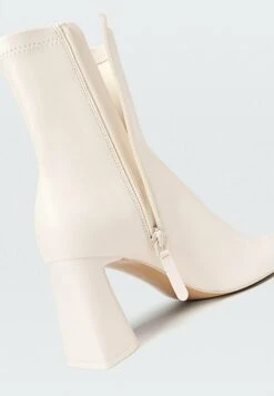 Stradivarius Bottines - Off White -Chaussures Soldes 1bd4abbd27be4204b20179cd46956a75