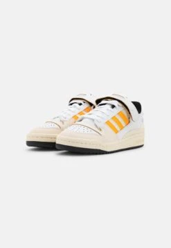 Adidas Originals Forum 84 - Baskets Basses - Off White/Orange Rush/Purple Tint -Chaussures Soldes 215b5637ac0549cda09e2944e4830923