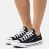 Converse Chuck Taylor All Star Summer Florals - Baskets Basses - Black/Cheeky Coral/White 2 Converse Chuck Taylor All Star Summer Florals - Baskets Basses - Black/Cheeky Coral/White -Chaussures Soldes 249c87006c874179b91ff9801d71bbc6