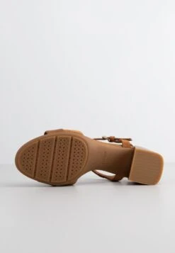 Geox New Marykarmen - Sandales - Camel 10 Geox New Marykarmen - Sandales - Camel -Chaussures Soldes 4625cb88be6e4d0c918c7540c6f2546a