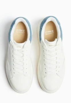 BERSHKA Contrast - Baskets Basses - White -Chaussures Soldes 51c83937ef2544da9c68ce74850fb23d