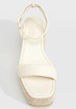 Stradivarius Mini With Buckles - Sandales Compensées - Off White -Chaussures Soldes 53f84945e1e947a1b91accb7c1e4909f