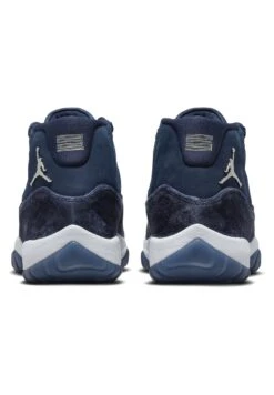 Wmns Air Jordan 11 Retro - Baskets Montantes - Midnight Navymtlc Slvr White -Chaussures Soldes 59bd664bc766469eb521ad02c2ac5d3a
