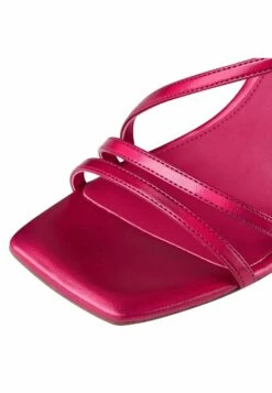 Tamaris Sandales - Fuxia Metallic -Chaussures Soldes 5a80461357e94e1ba680427d927ef464