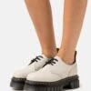 Dr. Martens Audrick 3I Shoe - Derbies - Cobblestone -Chaussures Soldes 5a8ba528b1904e29900fd8bbbc01ff01