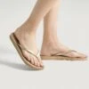 Oysho Tongs - Gold 2 Oysho Tongs - Gold -Chaussures Soldes 675c28c84e0e4fea9bea53b1966d3906