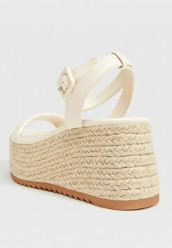 Stradivarius Mini With Buckles - Sandales Compensées - Off White -Chaussures Soldes 6dd674e59c2c41dfbd2dbcb6230fa589