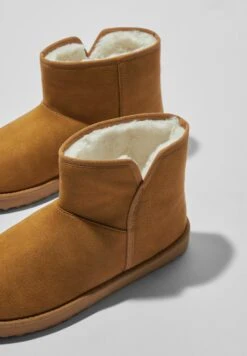 BERSHKA Bottes De Neige - Camel -Chaussures Soldes 73022f9675954b65a86f870ad7780f32