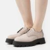 PAUL SMITH Womens Shoe - Derbies - Grey Beige 1 PAUL SMITH Womens Shoe - Derbies - Grey Beige -Chaussures Soldes 7c7ca52b71e4476f87522bf7ff4bd4fa