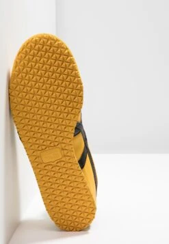 Onitsuka Tiger Mexico 66 - Baskets Basses - Yellow/Black -Chaussures Soldes 8264ee97e3074ea2b0bbfcd4151fe5bd