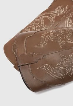 PULL & BEAR Mit Stickereien - Santiags - Brown -Chaussures Soldes 90063ef2fa8546668d87ef36e1defde4