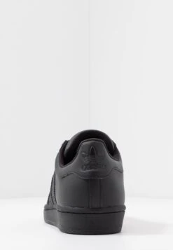 Adidas Originals Superstar Unisex - Baskets Basses - Core Black -Chaussures Soldes 9d81aae3c8ae41cb90a583c522fab37f