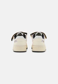 Adidas Originals Forum 84 - Baskets Basses - Off White/Orange Rush/Purple Tint -Chaussures Soldes a3031e8a12844942975d2c8833eee299