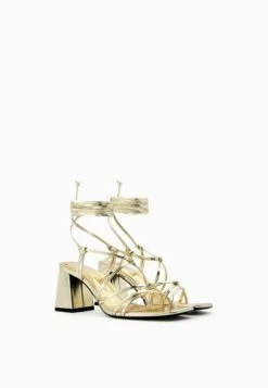 BERSHKA Tied - Sandales - Gold Coloured -Chaussures Soldes b9261abf589043708b459facbf545fc5