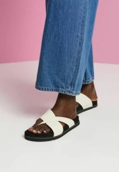 ESPRIT Mit Überkreuzten Riemen - Tongs - Light Beige