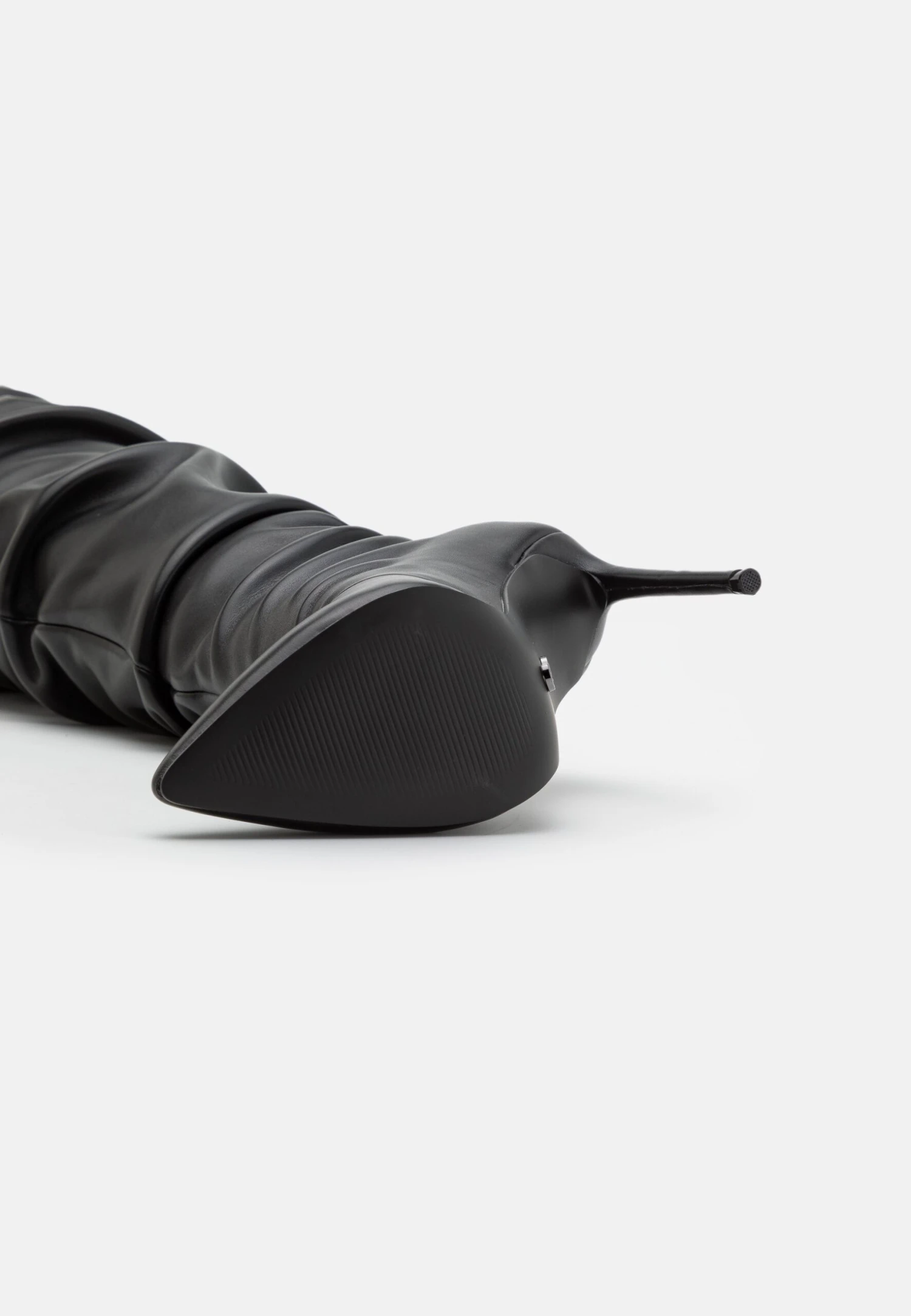 Steve Madden Cuissardes - Black 6 Steve Madden Cuissardes - Black - Image 4