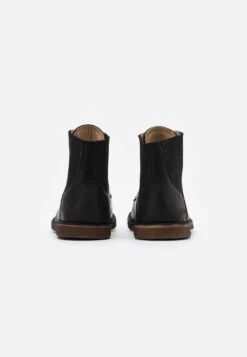Kickers Titi - Boots À Talons - Other Black -Chaussures Soldes ce258c3f33a14b3a8d8cfec52af57301
