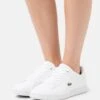 Lacoste Carnaby Evo - Baskets Basses - White/Light Pink 1 Lacoste Carnaby Evo - Baskets Basses - White/Light Pink -Chaussures Soldes d568f7fbf25f4c3e80aaf145c92f55a1