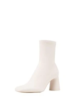 Stradivarius Bottines - Off White -Chaussures Soldes dc81e0b53b604f6bacbe68d8ca1fbaec