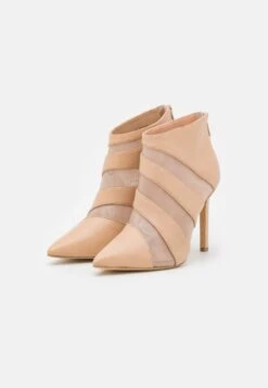Guess Sinthya - Bottines À Talons Hauts - Nude -Chaussures Soldes e38af48c2579458db5b81b601aa5accf