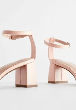 Next Forever Comfort Twist Regular - Sandales - Nude Pink -Chaussures Soldes f489c0685e364a8b8e14661cc6d29d60