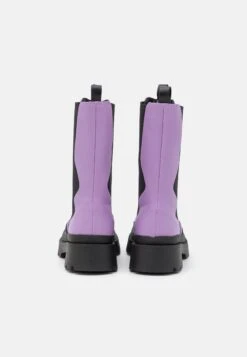 NA-KD Wavy Elastic Boots - Bottes À Plateau - Black/Purple -Chaussures Soldes f583a2379ba047d497c7a80d50b4a45d