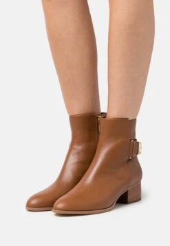 MICHAEL Michael Kors Madelyn Bootie - Bottines - Luggage